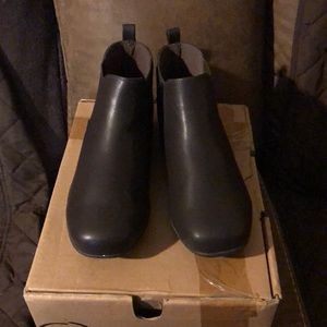 Brand new dark brown ankle boots